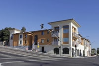 Building Photo - MacArthur