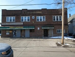 Building Photo - 2232 W 103rd St