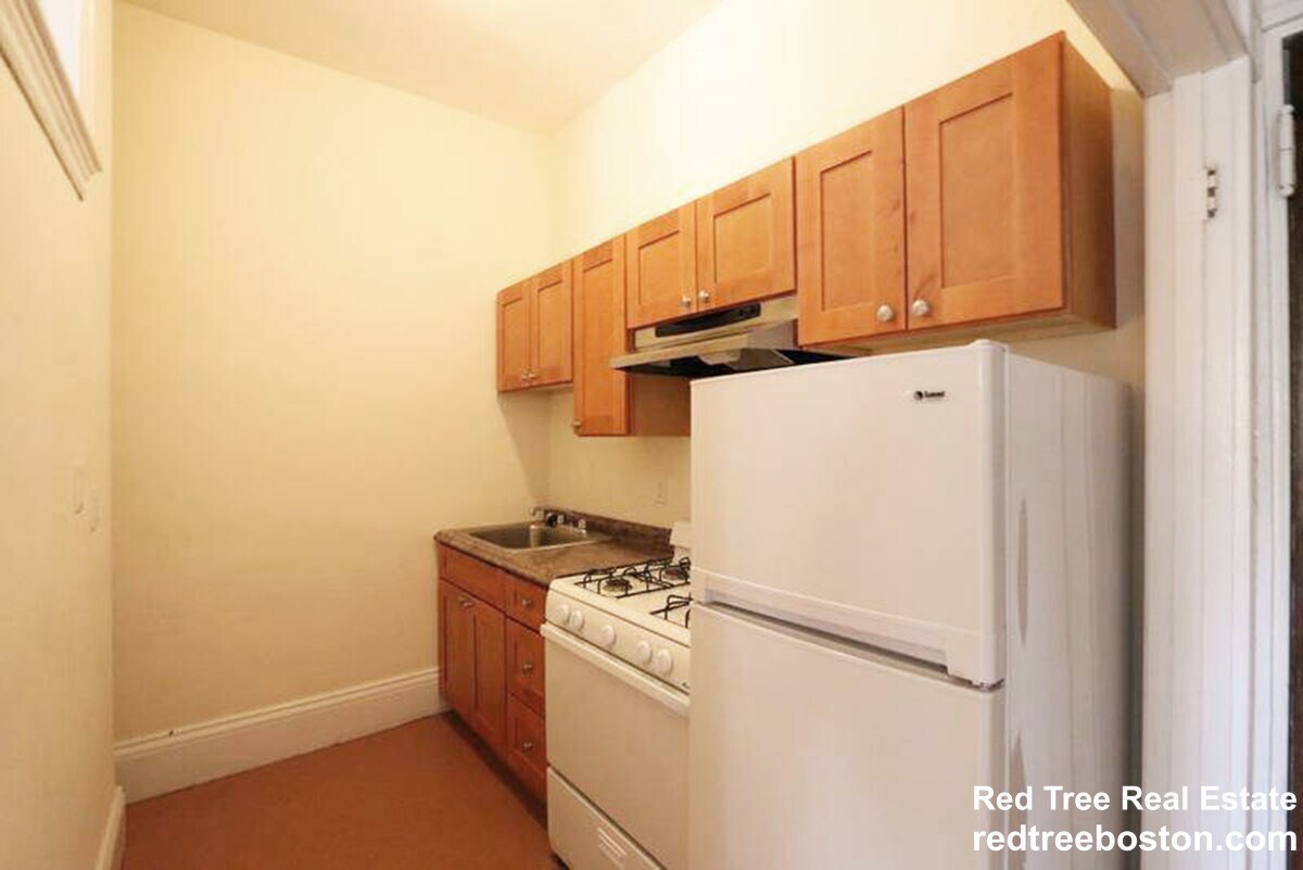 Building Photo - 2 Ware St