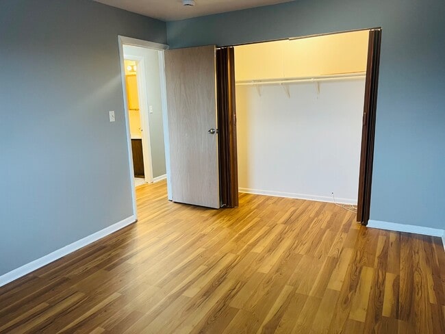 Building Photo - 4561 Heartland Dr