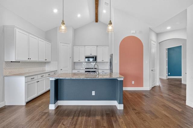 Building Photo - 1919 Middleton Dr