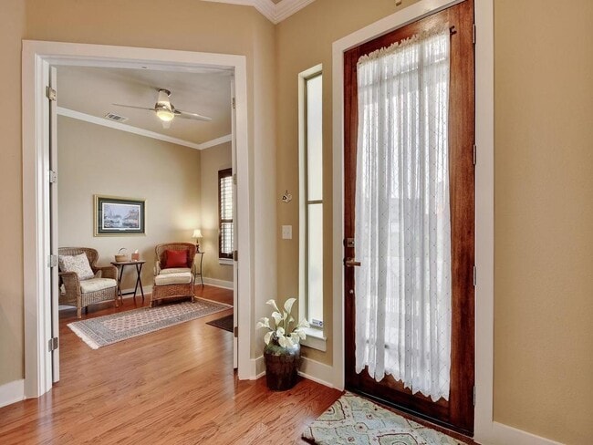 Building Photo - 4545 Mattie St