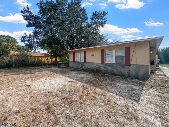 Building Photo - 13037 First St