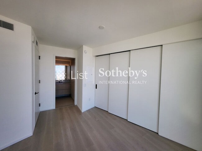 Building Photo - Koula #3303 | Honolulu, HI