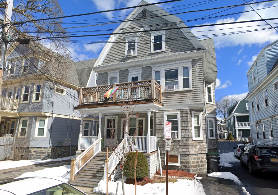 Building Photo - 69 Bromfield Rd