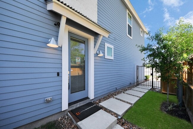 Building Photo - 1047 Glenn Ave