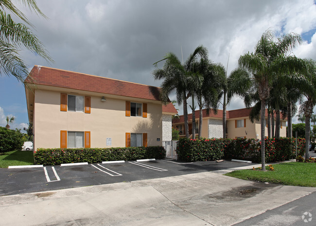 Primary Photo - Spencer Garden Apartments