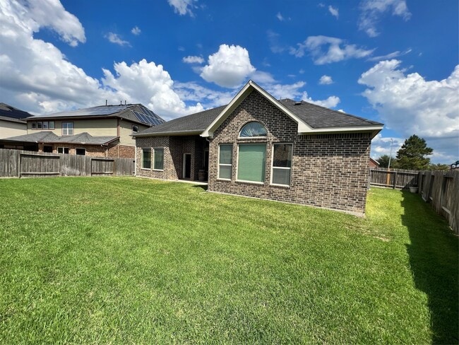 Building Photo - 3318 Suffolk Creek Ln