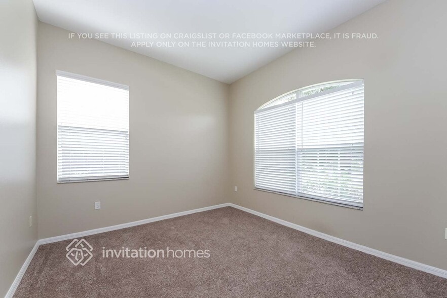 Building Photo - 2856 Majestic Isle Dr