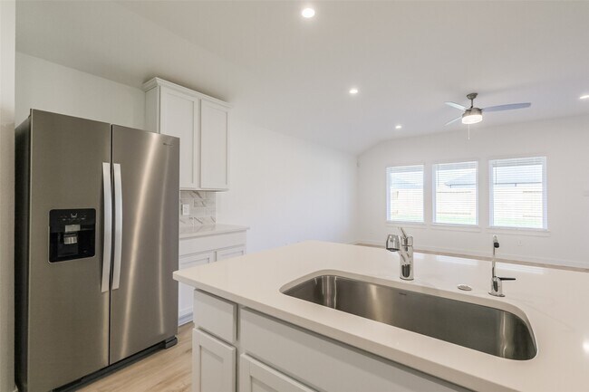Building Photo - 31718 Hallington Hl Ln