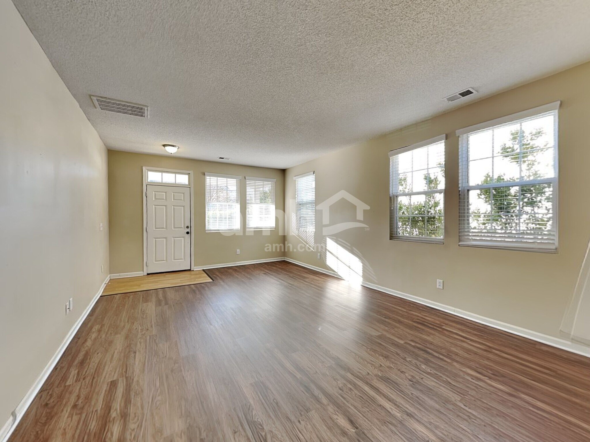 Building Photo - 6005 Ricker Rd