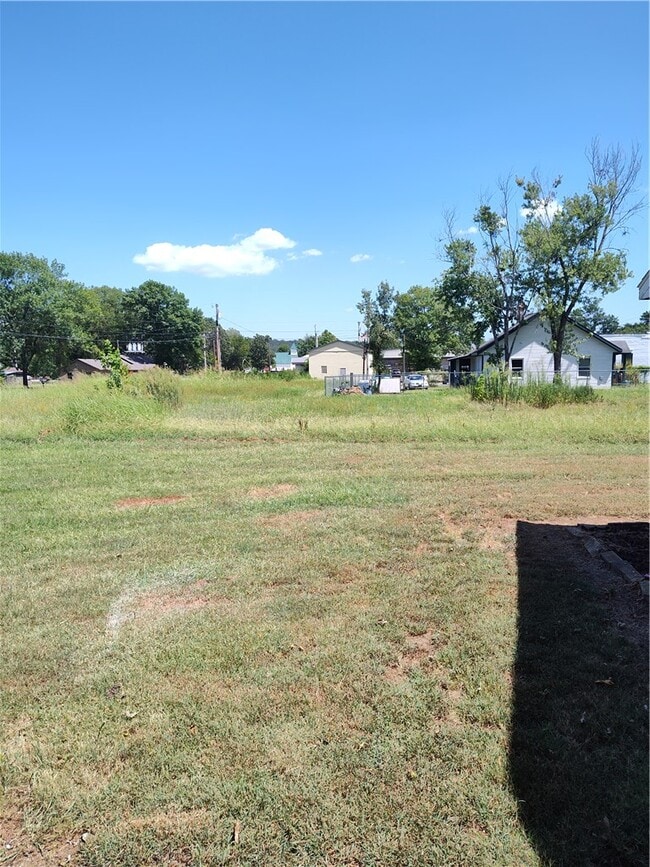 Building Photo - 102 Carrigan Rd