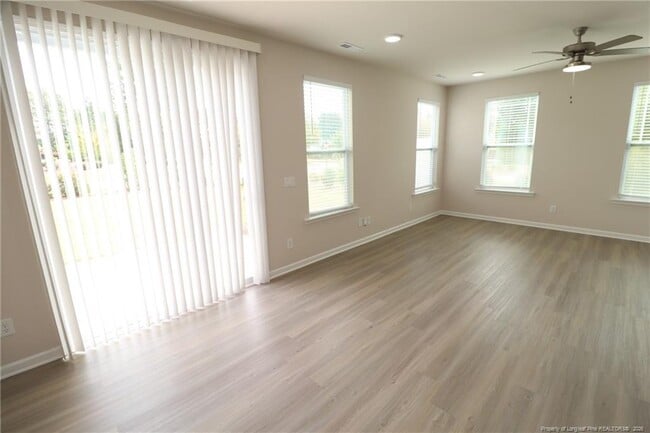 Building Photo - 104 Kineton Woods Way