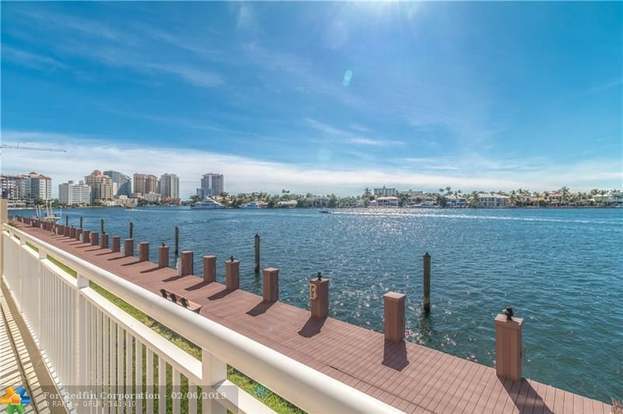 Building Photo - 511 Bayshore Dr