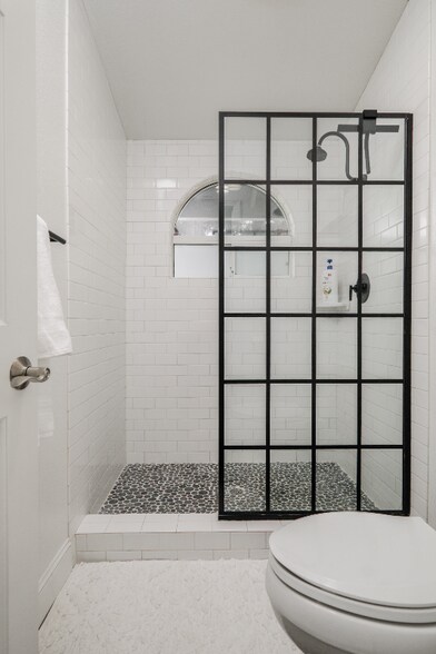 Building Photo - 9161 Kneeland Ct