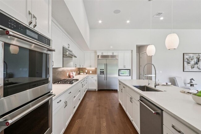 Building Photo - 2404 Sailboat Pass