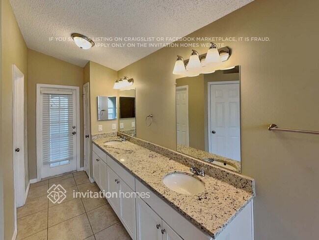 Building Photo - 12540 Pica St