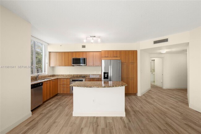 Building Photo - 510 NW 84th Ave