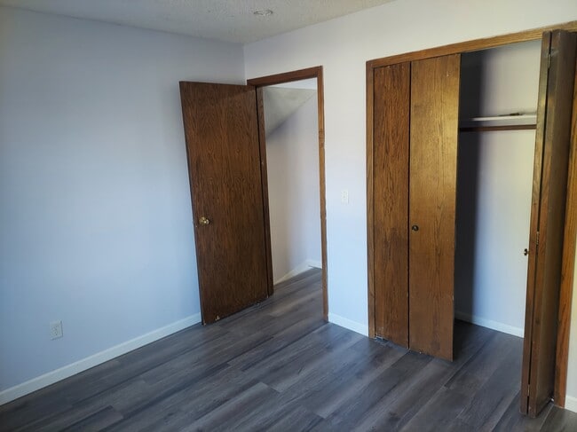 Building Photo - Dreamland Home Ventures