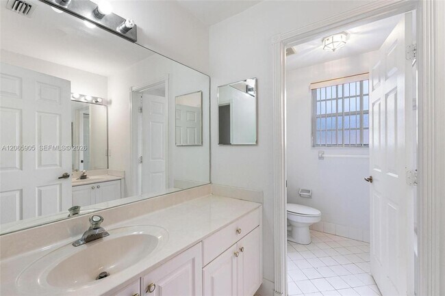 Building Photo - 2138 Chagall Cir