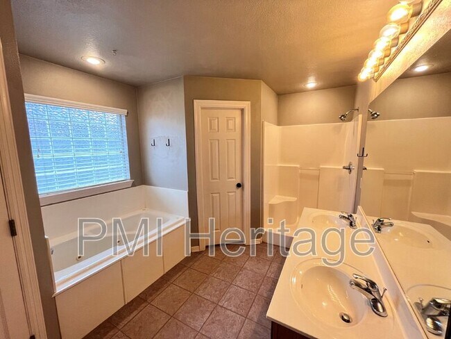 Building Photo - 683 Golden Meadow Ave