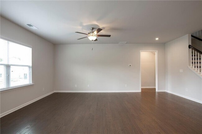 Building Photo - 5729 Wheeler Ridge Rd