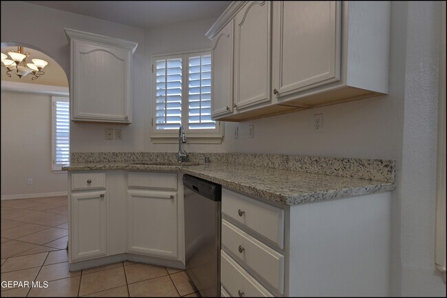 Building Photo - 7097 Tierra Roja St