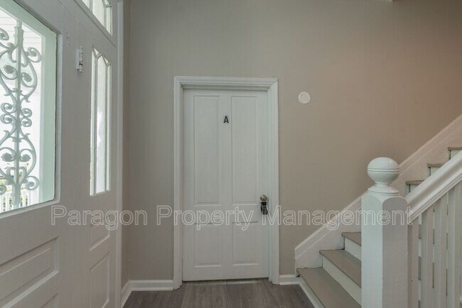 Building Photo - 2158 Broad St