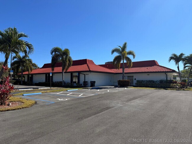 Building Photo - 2800 Fiore Way