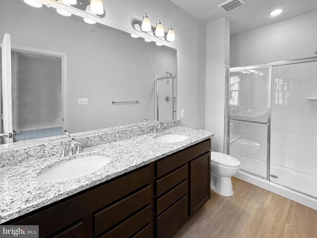 Building Photo - 2571 Hopton Ln