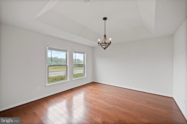 Building Photo - 42424 Dogwood Glen Square