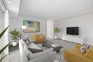 Building Photo - Dunhill North Apartments
