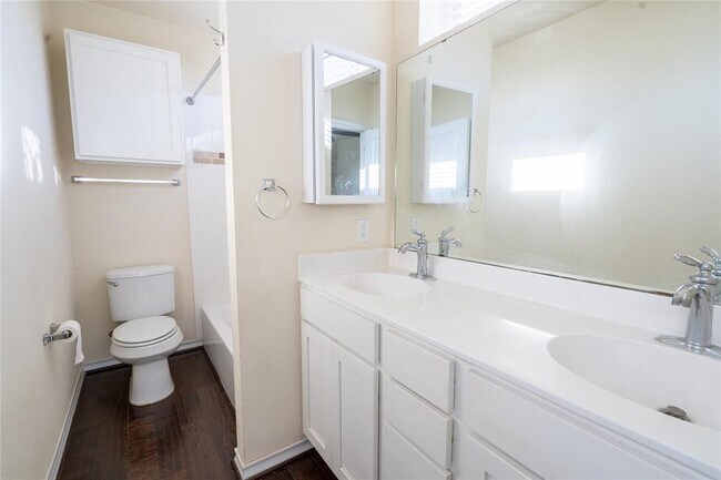 Building Photo - 1050 Co Rd 129