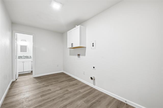 Building Photo - 700 W Cedar St