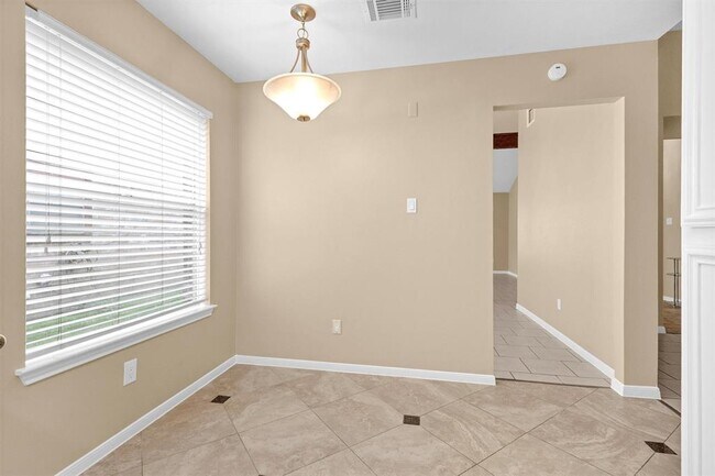 Building Photo - 9019 Driftstone Dr