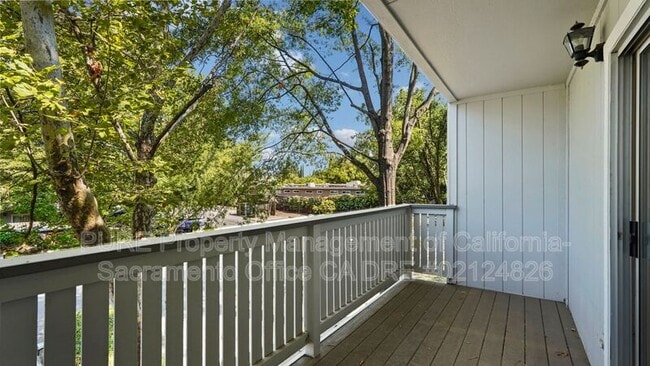 Building Photo - 4839 Vir Mar St