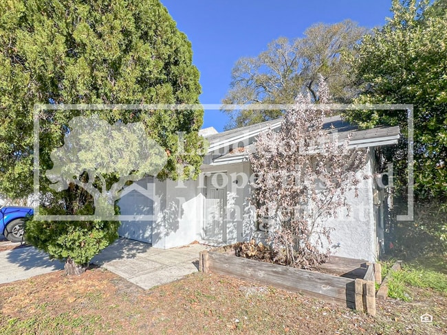 Building Photo - 250 Village View Ln