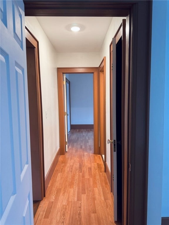 Building Photo - 543 Brooks Ave