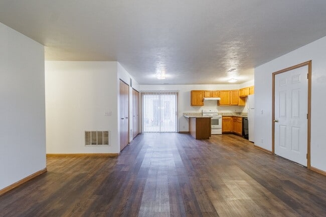 Building Photo - 520-522 Lamont