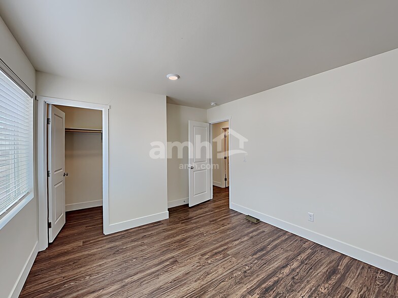 Building Photo - 19314 16th Ave Ct E
