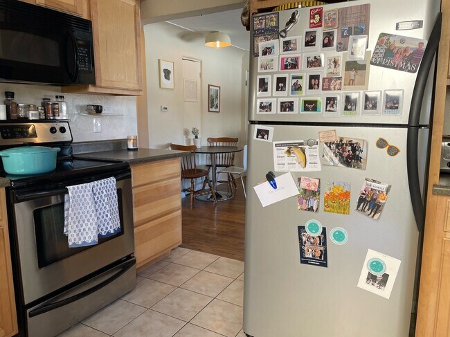 Building Photo - 2326 Lowell Blvd