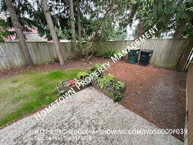 Building Photo - 2 Bedroom 1 Bath Duplex in Hawks Prairie. ...