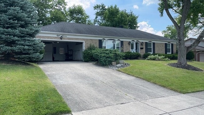 Building Photo - 811 Kenbrook Dr