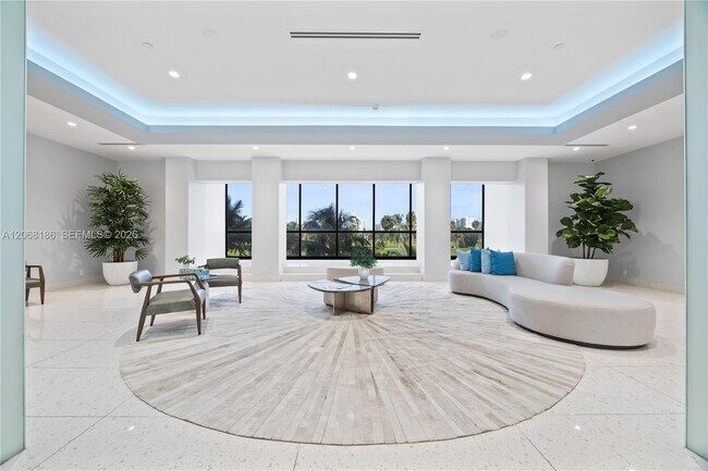 Building Photo - 20335 W Country Club Dr