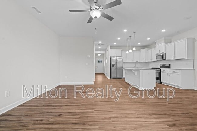 Building Photo - 71 Village Edge Dr