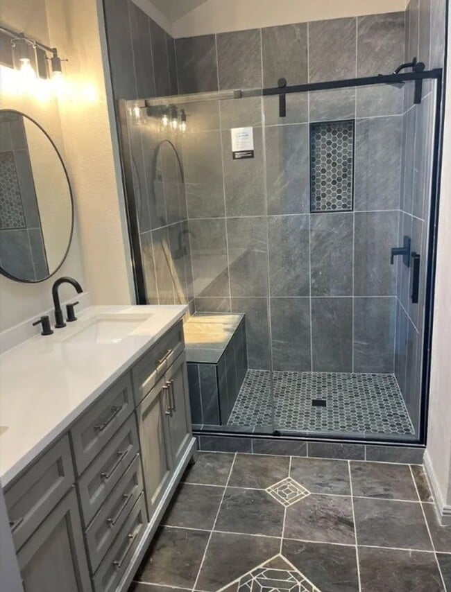 Building Photo - Newly Renovated 3 Bed / 3 Bath Home in Ardenwood – Top-Rated Schools!