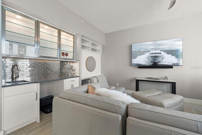 Building Photo - 1560 Gulf Blvd