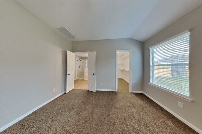 Building Photo - 32331 Summer Park Ln