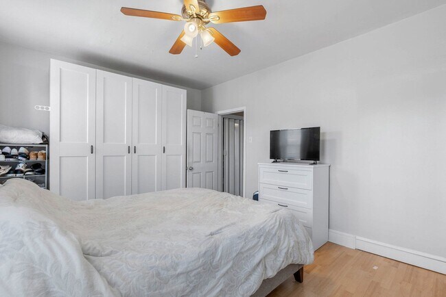 Building Photo - 2992 Tilton St