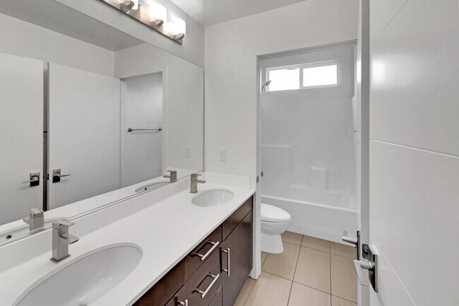 Building Photo - 1536 N Mercury Dr